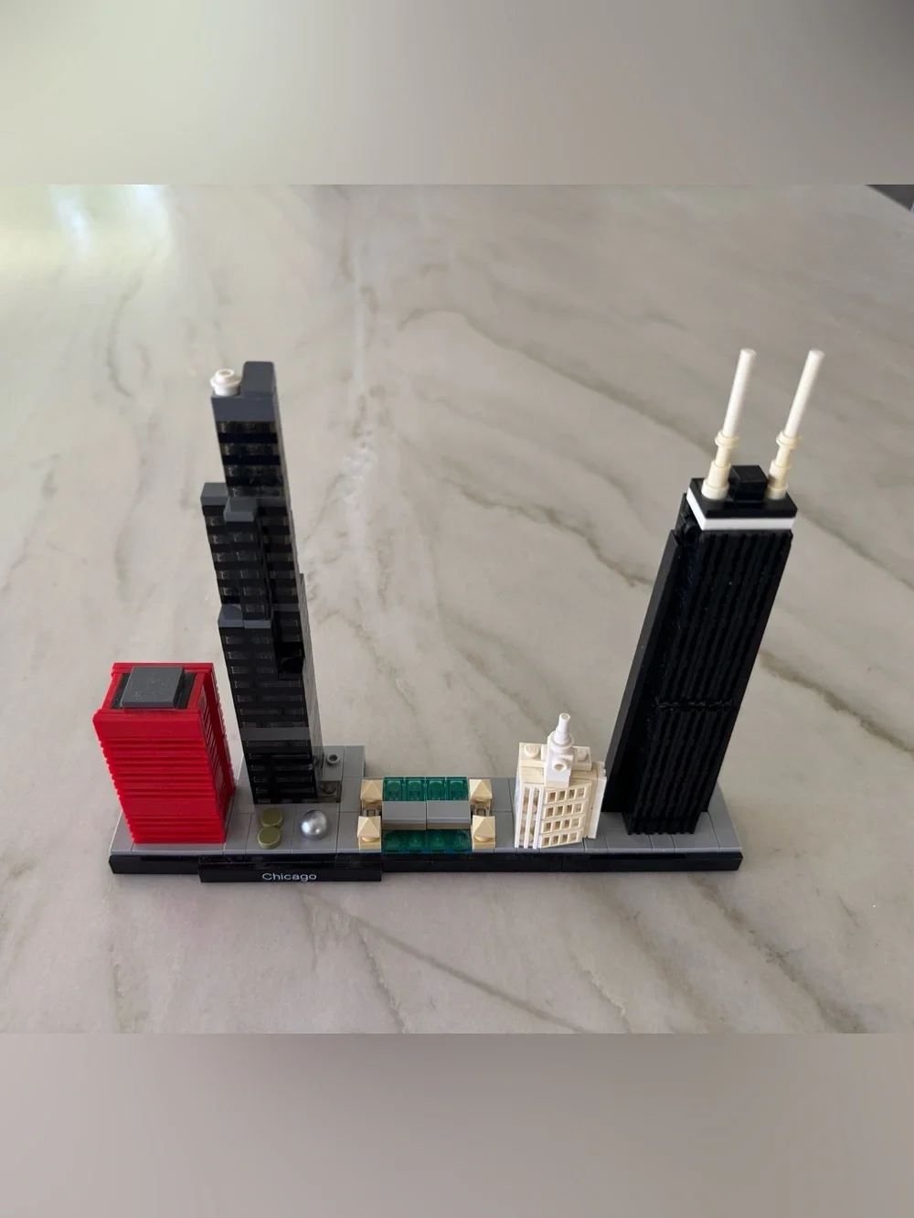 Lego Chicago Miniature Building Set - Red, Black, White, Green Accent - Picture 1 of 4